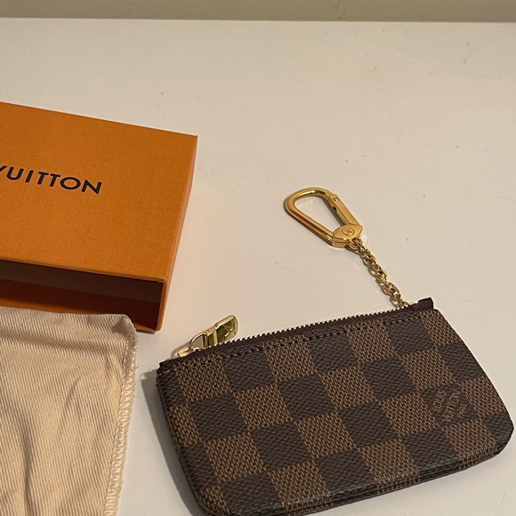 Louis Vuitton Key Pouch - Like New Condition - Picture 3 of 7